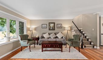 6914 CORDOVA Dr, Cheyenne, WY 82009
