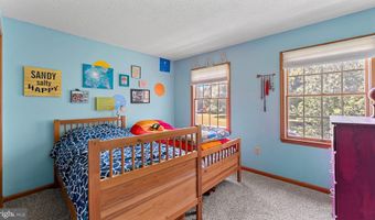 5 WATERWHEEL Cir, Dover, DE 19901