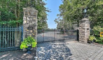 127 Harrison Ave 10, Newport, RI 02840