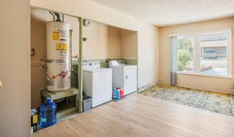7945 Shadow Hill Dr, La Mesa, CA 91941