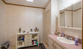 71 Kyle Ln, Auburn, ME 04210