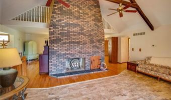 8556 Kee Mac Ln, Alton, IL 62002