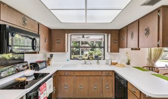 225 LAKE DESTINY Trl, Altamonte Springs, FL 32714