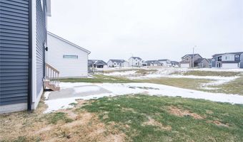 713 NE Oak Ridge Dr, Ankeny, IA 50021
