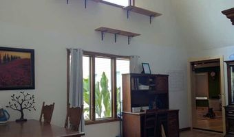 10617 Niggli Rd, Alhambra, IL 62001