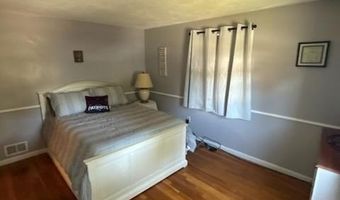 200 Brookwood Rd, Warwick, RI 02889