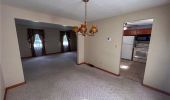 100 Chadwick Ln, Austintown, OH 44515