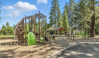 12015 SW SUSSEX St, Beaverton, OR 97008