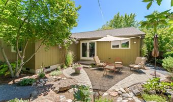 488 SW Forest Grove Dr, Bend, OR 97702