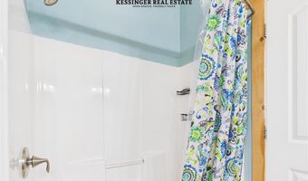 53 E 3rd St N, Cowley, WY 82420