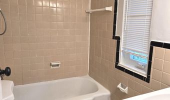 1008 N ROOSEVELT St, Arlington, VA 22205