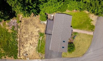 1 Bantry Ct, Alloway, NJ 07422