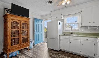 415 W Boardwalk Blvd, Atlantic Beach, NC 28512