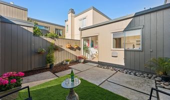 1034 Trellis Ln, Alameda, CA 94502