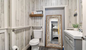 423 Quail St, Albany, NY 12208