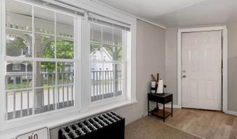 176 Court St, Bangor, ME 04401