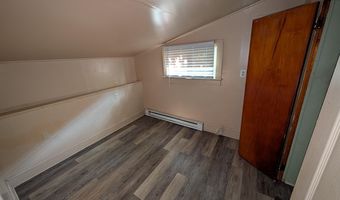 15 E 4TH St, Blades, DE 19973