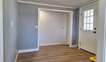 155 Second St, Auburn, ME 04210