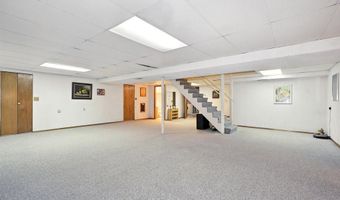 725 N 8th Ave, Addison, IL 60101