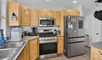 964 Margaret St, Chubbuck, ID 83202