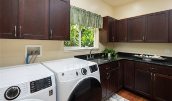 44-678 Kahinani Pl, Kaneohe, HI 96744