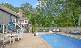 291 Old Oxford Rd, North Smithfield, RI 02896