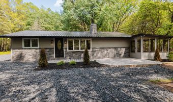 54 Skyline Dr, Albrightsville, PA 18210