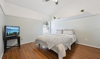 1047 ROYAL OAKS Dr, Apopka, FL 32703