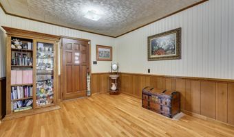 125 Peach Cider Rd, Batesburg Leesville, SC 29006