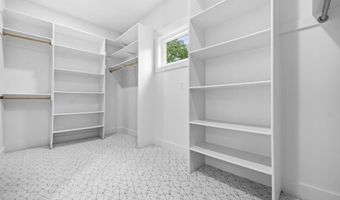 1905 N TAYLOR St, Arlington, VA 22207