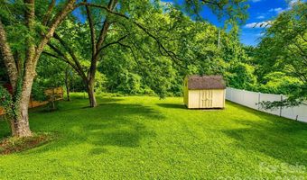 3320 Winterfield Pl, Charlotte, NC 28205