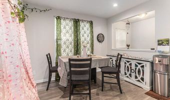 2853 Dillon Dr, Ann Arbor, MI 48105