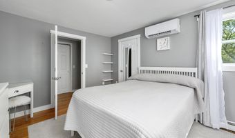 284 Bragg's Ln, Barnstable, MA 02630