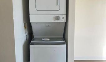 1560 Thurston Ave 502, Honolulu, HI 96822