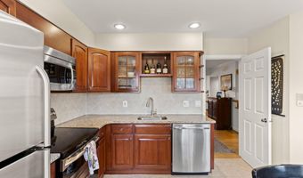 2302 SANFORD St, Alexandria, VA 22301