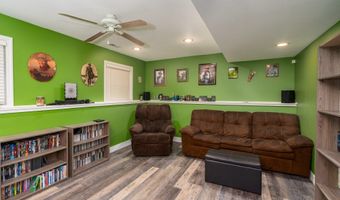 120 Hillside Dr, Baldwin City, KS 66006