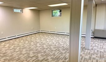 281 Clyde Rd, Bangor, ME 04401