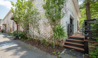 585 White Cir 32, Athens, GA 30605