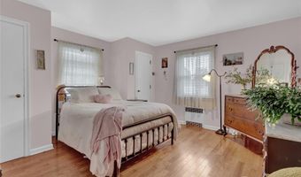 336 Richmond Ave, Amityville, NY 11701