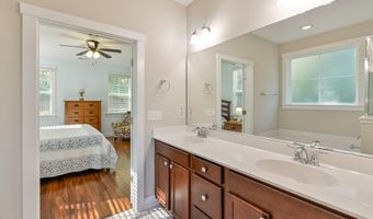 20 Sand Piper Dr, Beaufort, SC 29907