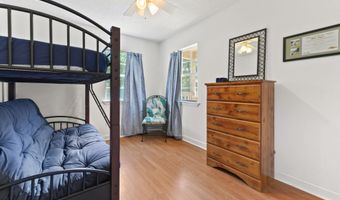 5037 Oklahoma St, Bay St. Louis, MS 39520