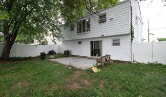 727 E Woodbridge Ave E, Avenel, NJ 07001