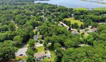 3 Connor Ln, Barrington, RI 02806