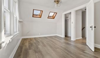 215 N 1st St, Aberdeen, SD 57401