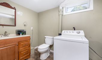 30 Hemlock St, Bristol, CT 06010