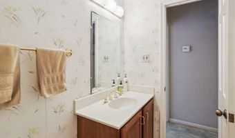 6507 LANDON Ln, Bethesda, MD 20817