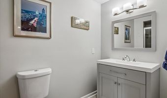 120 KINGSWOOD Rd, Annapolis, MD 21401
