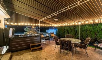 230 Schimwood Ct, Amherst, NY 14068