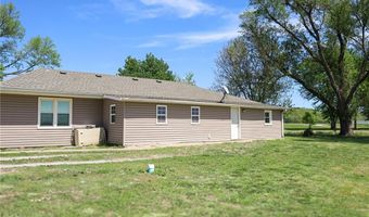 7166 State Route T Hwy, Amazonia, MO 64421
