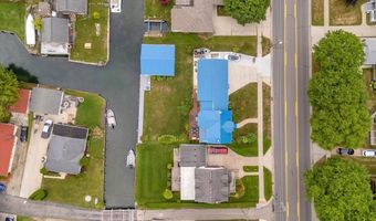 1748 Saint Clair River Dr, Algonac, MI 48001